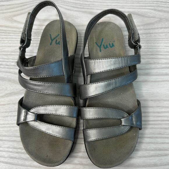 YUU Janne Slingback Sandal SZ 6.5 Silver Wedge Open Toe Adjustable Strap Comfort - Picture 7 of 7